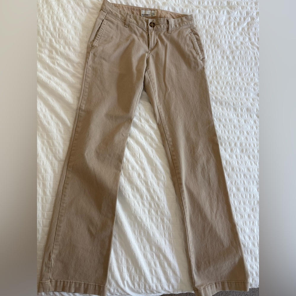 Old Navy Women’s Khaki Chinos